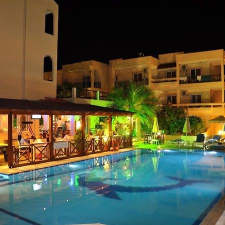 Summer Memories Aparthotel Pefki  ภายนอก รูปภาพ