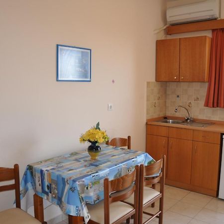 Summer Memories Aparthotel Pefki  ภายนอก รูปภาพ