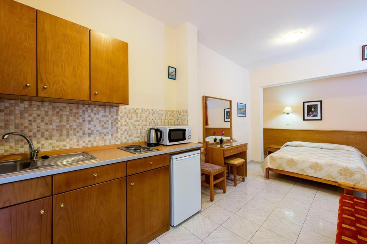 Summer Memories Aparthotel Pefki  ภายนอก รูปภาพ