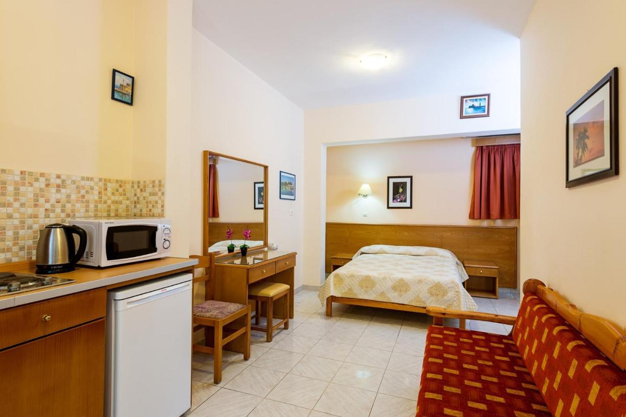 Summer Memories Aparthotel Pefki  ภายนอก รูปภาพ
