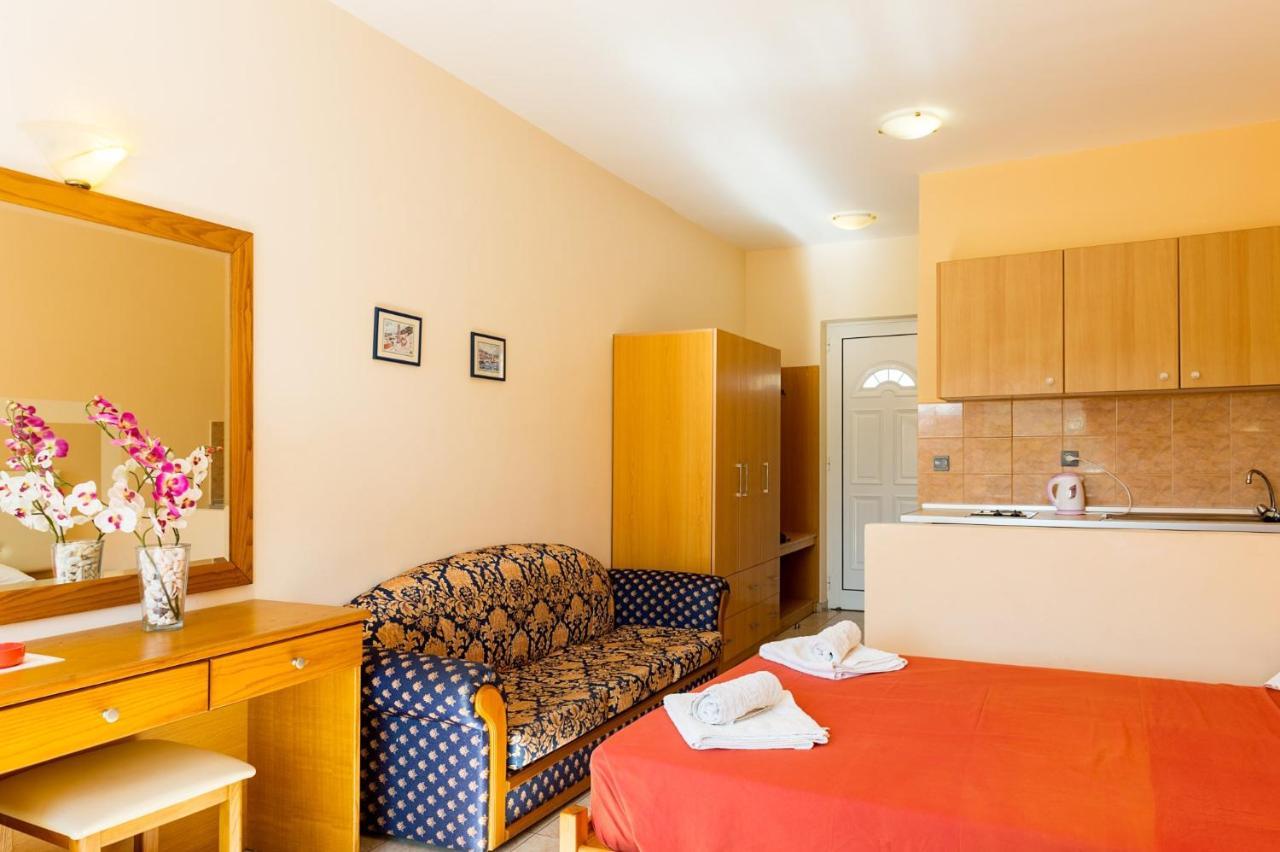 Summer Memories Aparthotel Pefki  ภายนอก รูปภาพ