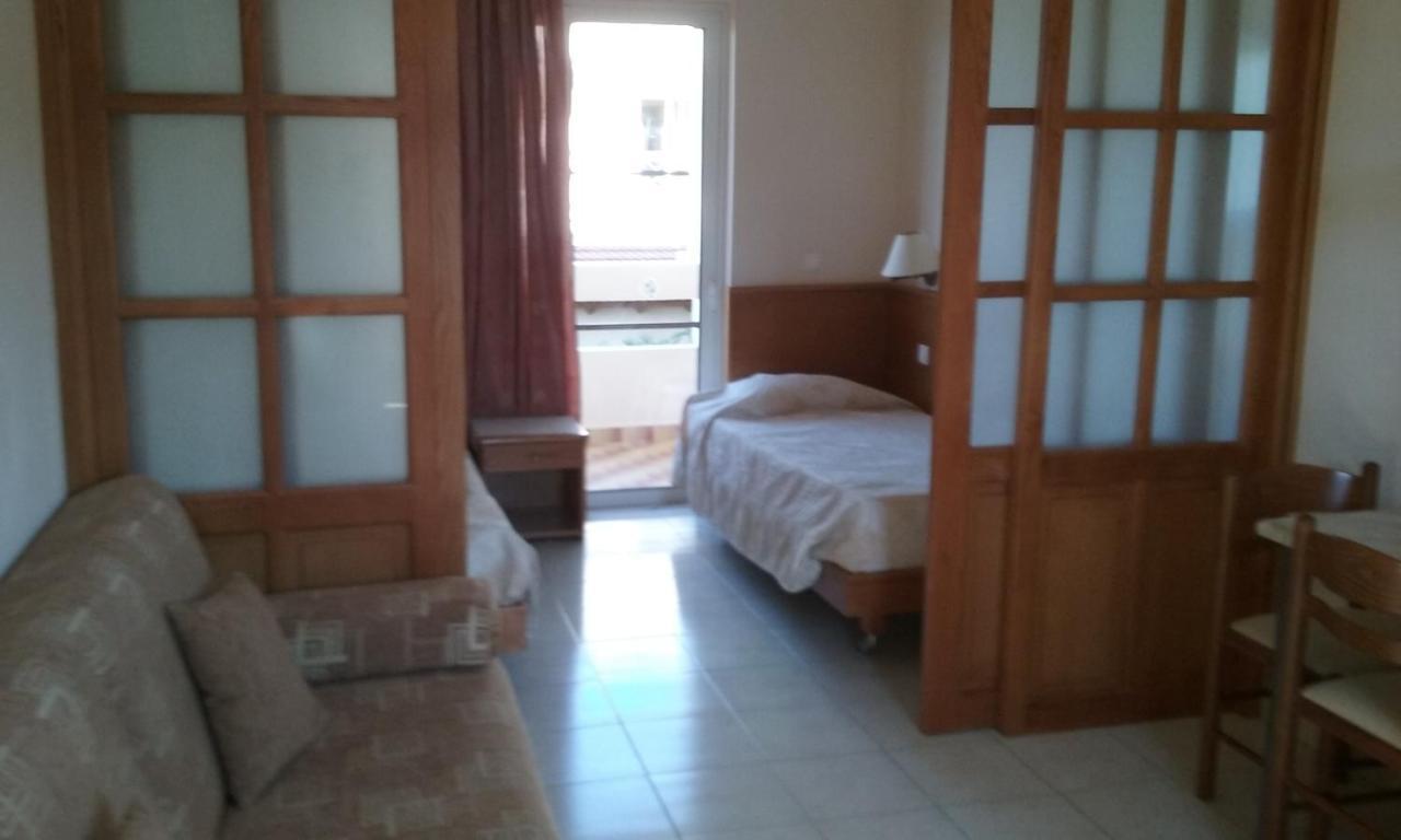 Summer Memories Aparthotel Pefki  ภายนอก รูปภาพ