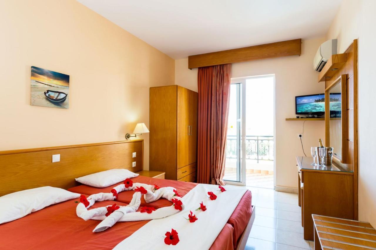 Summer Memories Aparthotel Pefki  ภายนอก รูปภาพ