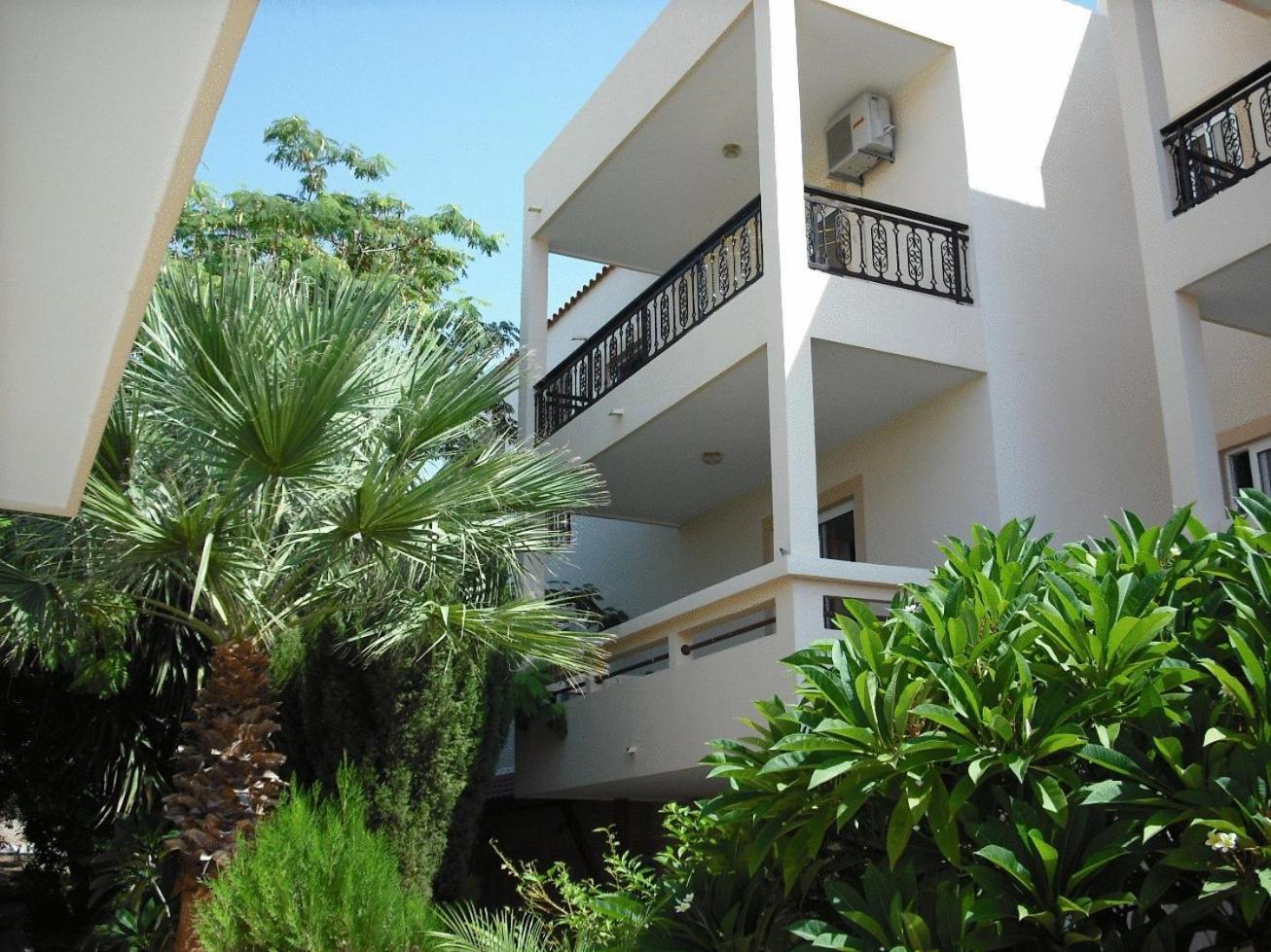 Summer Memories Aparthotel Pefki  ภายนอก รูปภาพ